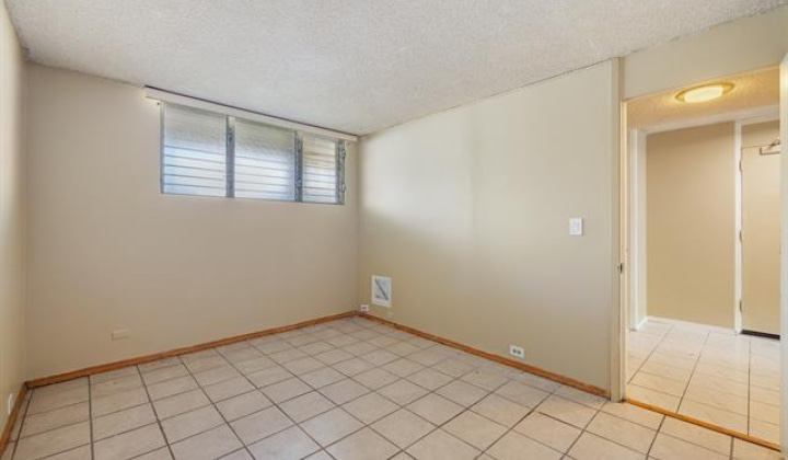 555 大学 Avenue,Honolulu,Hawaii,96826,1 ベッドルーム ベッドルーム,1 バスルームバスルーム,コンド / タウンハウス,University,1,17779410