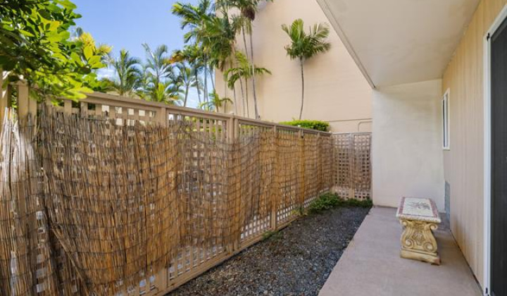 555 大学 Avenue,Honolulu,Hawaii,96826,1 ベッドルーム ベッドルーム,1 バスルームバスルーム,コンド / タウンハウス,University,1,17779410