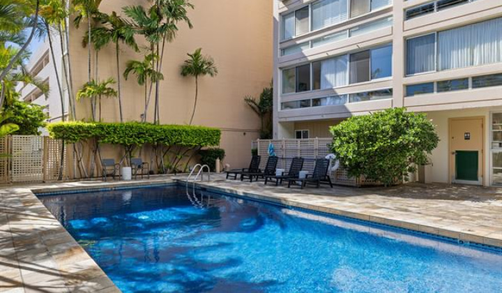 555 大学 Avenue,Honolulu,Hawaii,96826,1 ベッドルーム ベッドルーム,1 バスルームバスルーム,コンド / タウンハウス,University,1,17779410