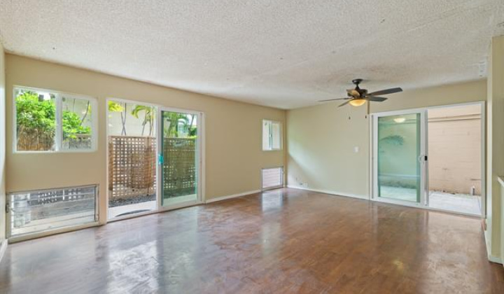 555 大学 Avenue,Honolulu,Hawaii,96826,1 ベッドルーム ベッドルーム,1 バスルームバスルーム,コンド / タウンハウス,University,1,17779410