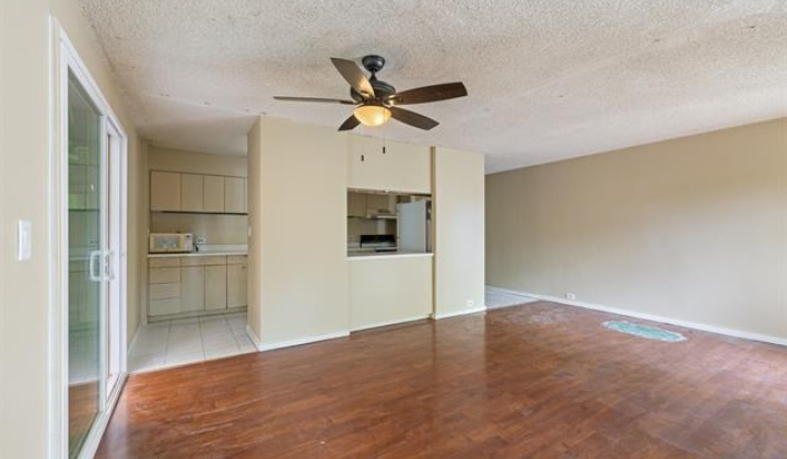 555 大学 Avenue,Honolulu,Hawaii,96826,1 ベッドルーム ベッドルーム,1 バスルームバスルーム,コンド / タウンハウス,University,1,17779410