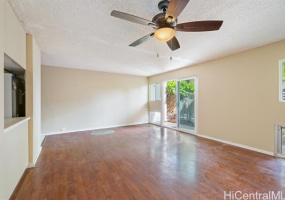 555 大学 Avenue,Honolulu,Hawaii,96826,1 ベッドルーム ベッドルーム,1 バスルームバスルーム,コンド / タウンハウス,University,1,17779410