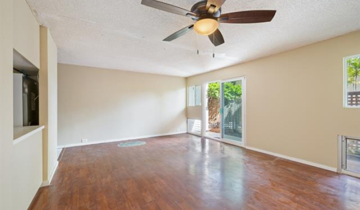 555 大学 Avenue,Honolulu,Hawaii,96826,1 ベッドルーム ベッドルーム,1 バスルームバスルーム,コンド / タウンハウス,University,1,17779410