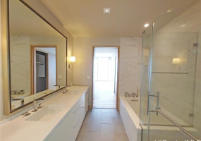888 Kapiolani Boulevard,Honolulu,Hawaii,96813,2 Bedrooms Bedrooms,2 BathroomsBathrooms,Condo/Townhouse,Kapiolani,45,17785351