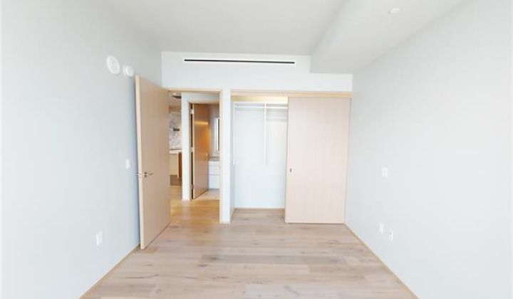 888 Kapiolani Boulevard,Honolulu,Hawaii,96813,2 Bedrooms Bedrooms,2 BathroomsBathrooms,Condo/Townhouse,Kapiolani,45,17785351