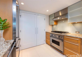 1177 Queen Street,Honolulu,Hawaii,96814,2 ベッドルーム ベッドルーム,2 バスルームバスルーム,コンド / タウンハウス,Queen,40,17789766