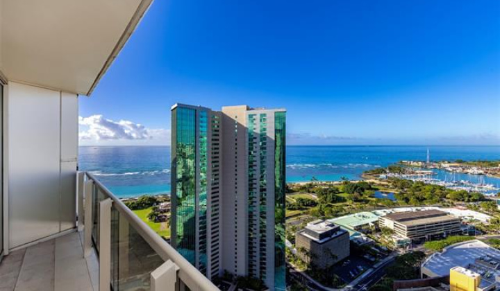 2240 Kuhio Avenue,Honolulu,Hawaii,96815,1 Bedroom Bedrooms,1 BathroomBathrooms,Condo/Townhouse,Kuhio,14,17384009