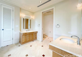 1740 Beretania Street,Honolulu,Hawaii,96826,3 ベッドルーム ベッドルーム,3 バスルームバスルーム,コンド / タウンハウス,Beretania,8,17793258