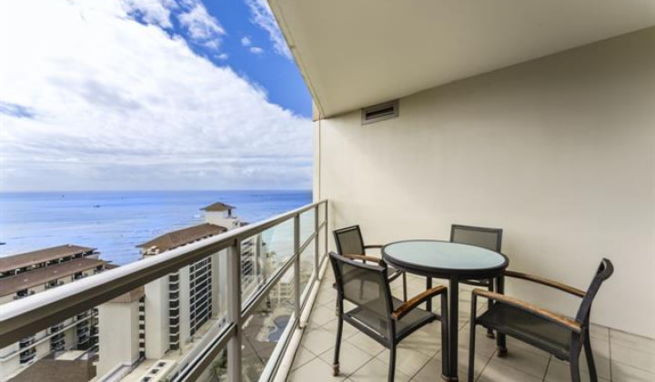 223 Saratoga Road,Honolulu,Hawaii,96815,1 Bedroom Bedrooms,1 BathroomBathrooms,Condo/Townhouse,Saratoga,24,17798903