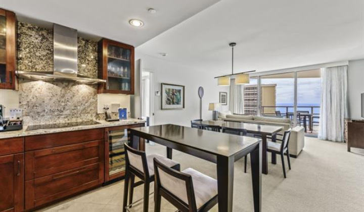 223 Saratoga Road,Honolulu,Hawaii,96815,1 Bedroom Bedrooms,1 BathroomBathrooms,Condo/Townhouse,Saratoga,24,17798903