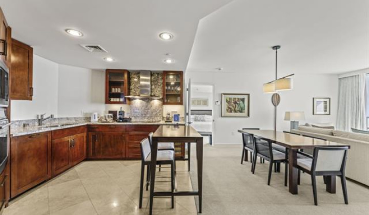 223 Saratoga Road,Honolulu,Hawaii,96815,1 Bedroom Bedrooms,1 BathroomBathrooms,Condo/Townhouse,Saratoga,24,17798903