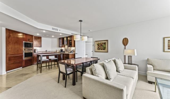 223 Saratoga Road,Honolulu,Hawaii,96815,1 Bedroom Bedrooms,1 BathroomBathrooms,Condo/Townhouse,Saratoga,24,17798903
