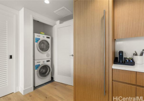 1390 Kapiolani Boulevard,Honolulu,Hawaii,96814,1 Bedroom Bedrooms,1 BathroomBathrooms,Condo/Townhouse,Kapiolani,36,17810197