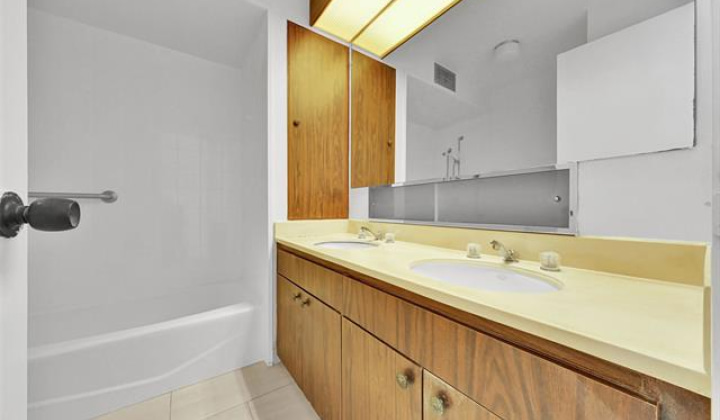 6770 Hawaii Kai Drive,Honolulu,Hawaii,96825,2 Bedrooms Bedrooms,2 BathroomsBathrooms,Condo/Townhouse,Hawaii Kai,14,17811141