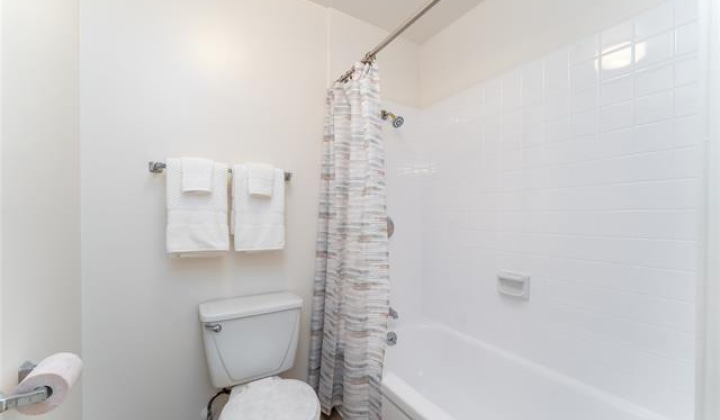 2499 Kapiolani Boulevard,Honolulu,Hawaii,96826,3 ベッドルーム ベッドルーム,2 バスルームバスルーム,コンド / タウンハウス,Kapiolani,37,17811390