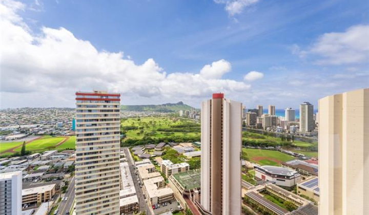 2499 Kapiolani Boulevard,Honolulu,Hawaii,96826,3 ベッドルーム ベッドルーム,2 バスルームバスルーム,コンド / タウンハウス,Kapiolani,37,17811390