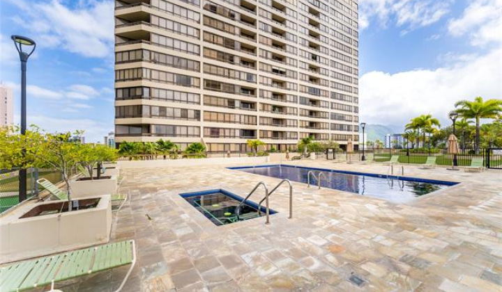 2499 Kapiolani Boulevard,Honolulu,Hawaii,96826,3 ベッドルーム ベッドルーム,2 バスルームバスルーム,コンド / タウンハウス,Kapiolani,37,17811390