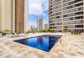 2499 Kapiolani Boulevard,Honolulu,Hawaii,96826,3 ベッドルーム ベッドルーム,2 バスルームバスルーム,コンド / タウンハウス,Kapiolani,37,17811390