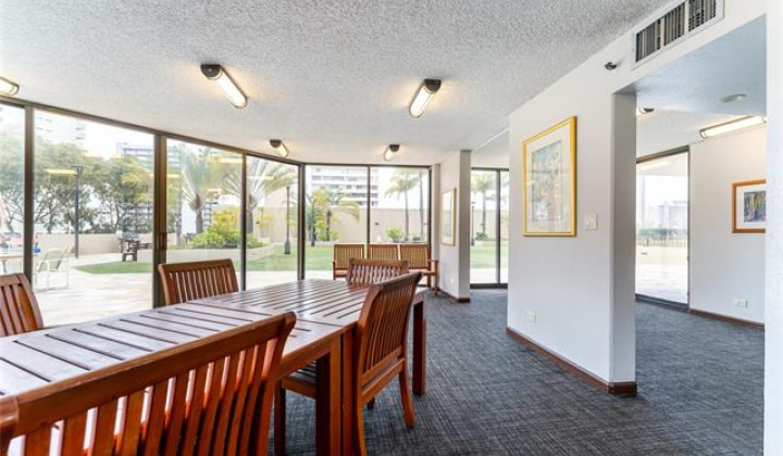 2499 Kapiolani Boulevard,Honolulu,Hawaii,96826,3 ベッドルーム ベッドルーム,2 バスルームバスルーム,コンド / タウンハウス,Kapiolani,37,17811390