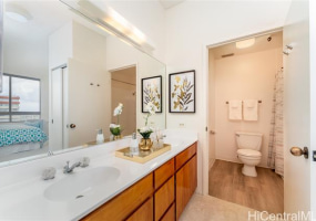 2499 Kapiolani Boulevard,Honolulu,Hawaii,96826,3 ベッドルーム ベッドルーム,2 バスルームバスルーム,コンド / タウンハウス,Kapiolani,37,17811390