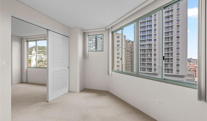 1314 Kalakaua Avenue,Honolulu,Hawaii,96826,2 Bedrooms Bedrooms,1 BathroomBathrooms,Condo/Townhouse,Kalakaua,9,17818340
