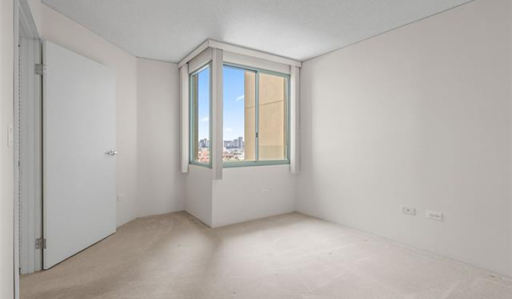 1314 Kalakaua Avenue,Honolulu,Hawaii,96826,2 Bedrooms Bedrooms,1 BathroomBathrooms,Condo/Townhouse,Kalakaua,9,17818340