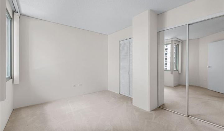 1314 Kalakaua Avenue,Honolulu,Hawaii,96826,2 Bedrooms Bedrooms,1 BathroomBathrooms,Condo/Townhouse,Kalakaua,9,17818340