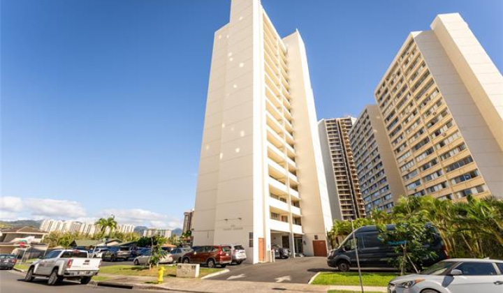 949 Ala Nanala Street,Honolulu,Hawaii,96818,2 Bedrooms Bedrooms,1 BathroomBathrooms,Condo/Townhouse,Ala Nanala,7,18926016