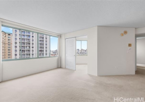 1314 Kalakaua Avenue,Honolulu,Hawaii,96826,2 Bedrooms Bedrooms,1 BathroomBathrooms,Condo/Townhouse,Kalakaua,9,17818340