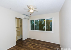 1373 Kaeleku Street,Honolulu,Hawaii,96825,4 ベッドルーム ベッドルーム,2 バスルームバスルーム,一戸建て,Kaeleku,17819379