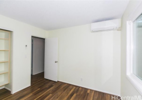 1373 Kaeleku Street,Honolulu,Hawaii,96825,4 ベッドルーム ベッドルーム,2 バスルームバスルーム,一戸建て,Kaeleku,17819379