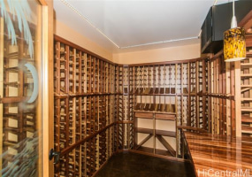 1373 Kaeleku Street,Honolulu,Hawaii,96825,4 ベッドルーム ベッドルーム,2 バスルームバスルーム,一戸建て,Kaeleku,17819379