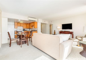 1777 Ala Moana Boulevard,Honolulu,Hawaii,96815,2 Bedrooms Bedrooms,2 BathroomsBathrooms,Condo/Townhouse,Ala Moana,18,17820992