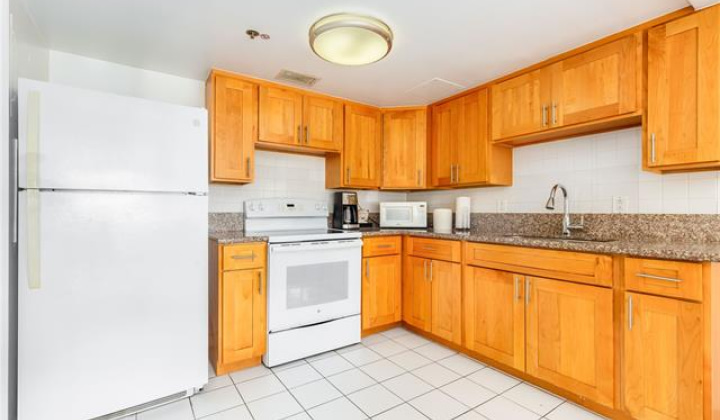 1777 Ala Moana Boulevard,Honolulu,Hawaii,96815,2 Bedrooms Bedrooms,2 BathroomsBathrooms,Condo/Townhouse,Ala Moana,18,17820992
