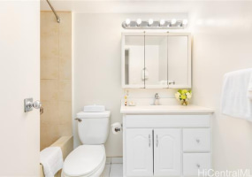 1777 Ala Moana Boulevard,Honolulu,Hawaii,96815,2 Bedrooms Bedrooms,2 BathroomsBathrooms,Condo/Townhouse,Ala Moana,18,17820992