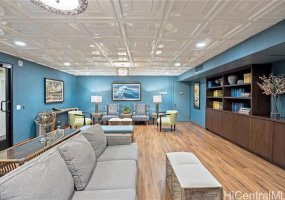 2470 Kalakaua Avenue,Honolulu,Hawaii,96815,2 Bedrooms Bedrooms,2 BathroomsBathrooms,Condo/Townhouse,Kalakaua,5,17821928