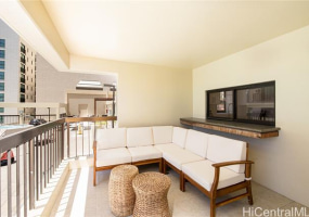 2470 Kalakaua Avenue,Honolulu,Hawaii,96815,2 Bedrooms Bedrooms,2 BathroomsBathrooms,Condo/Townhouse,Kalakaua,5,17821928