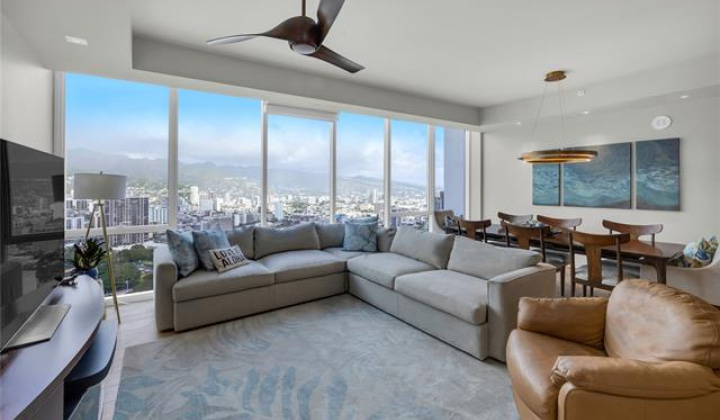 888 Kapiolani Boulevard,Honolulu,Hawaii,96813,3 ベッドルーム ベッドルーム,3 バスルームバスルーム,コンド / タウンハウス,Kapiolani,45,17822421