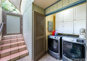 300 Kawaihae Street,Honolulu,Hawaii,96825,3 ベッドルーム ベッドルーム,2 バスルームバスルーム,コンド / タウンハウス,Kawaihae,1,17822422
