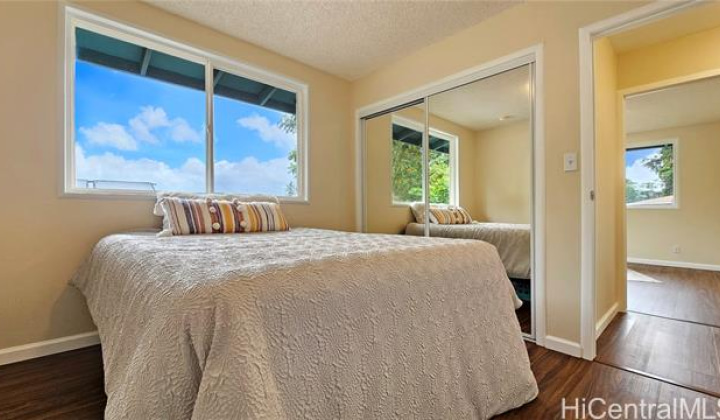 1717 Ala Wai Boulevard,Honolulu,Hawaii,96815,2 Bedrooms Bedrooms,2 BathroomsBathrooms,Condo/Townhouse,Ala Wai,12,17406184