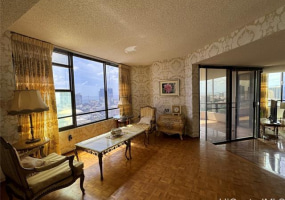 1221 VICTORIA Street,Honolulu,Hawaii,96814,3 ベッドルーム ベッドルーム,3 バスルームバスルーム,コンド / タウンハウス,VICTORIA,32,17827925