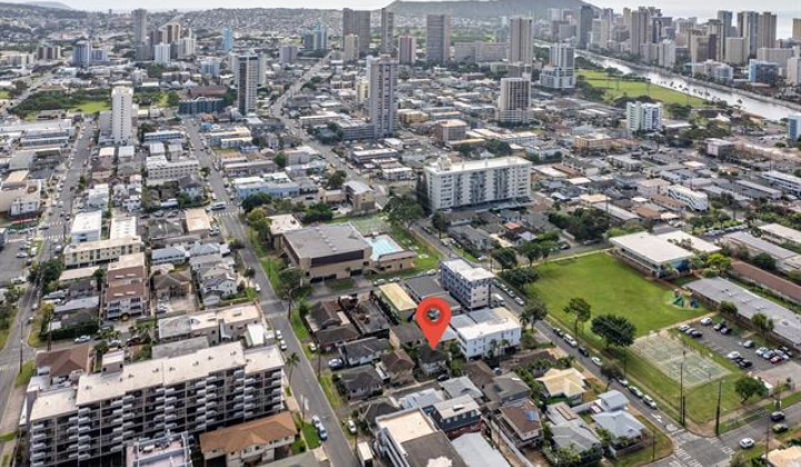 1819 Waiola Street,Honolulu,Hawaii,96826,4 ベッドルーム ベッドルーム,2 バスルームバスルーム,一戸建て,Waiola,17829887