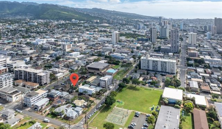 1819 Waiola Street,Honolulu,Hawaii,96826,4 ベッドルーム ベッドルーム,2 バスルームバスルーム,一戸建て,Waiola,17829887