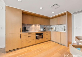 383 Kalaimoku Street,Honolulu,Hawaii,96815,1 Bedroom Bedrooms,1 BathroomBathrooms,Condo/Townhouse,Kalaimoku,19,17832918