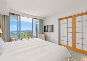 383 Kalaimoku Street,Honolulu,Hawaii,96815,1 Bedroom Bedrooms,1 BathroomBathrooms,Condo/Townhouse,Kalaimoku,19,17832918