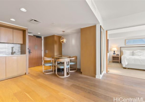 383 Kalaimoku Street,Honolulu,Hawaii,96815,1 Bedroom Bedrooms,1 BathroomBathrooms,Condo/Townhouse,Kalaimoku,19,17832918