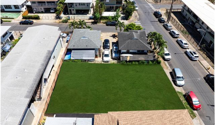 1428 Alokele Street,Honolulu,Hawaii,96817,Single family,Alokele,18264660