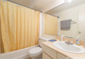 1025 Maunaihi Place,Honolulu,Hawaii,96822,1 BathroomBathrooms,Condo/Townhouse,Maunaihi,2,17839715