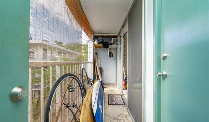 1025 Maunaihi Place,Honolulu,Hawaii,96822,1 BathroomBathrooms,Condo/Townhouse,Maunaihi,2,17839715