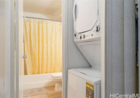 1025 Maunaihi Place,Honolulu,Hawaii,96822,1 BathroomBathrooms,Condo/Townhouse,Maunaihi,2,17839715